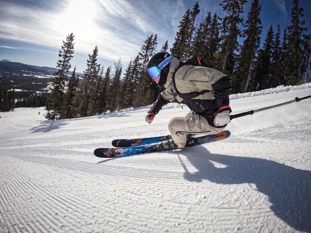 DCIM100GOPROG0134078.JPG Snow skiing in Funäsdalen, scenic mountains, perfect for skiing and mountain vacations in Sweden. Discover great ski deals and enjoy mountain travel in beautiful Funäsdalen.